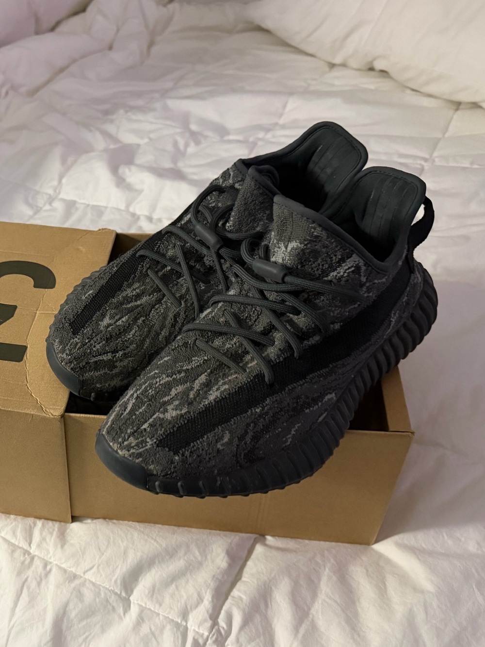 adidas Yeezy Boost 350 V2 MX Dark Salt ID4811 Men Size 10.5.